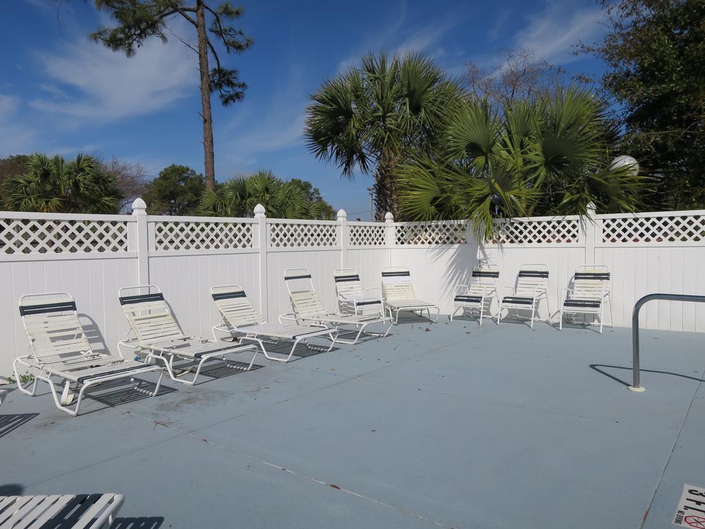 Executive Inn - Panama City Beach Upper Grand Lagoon Buitenkant foto