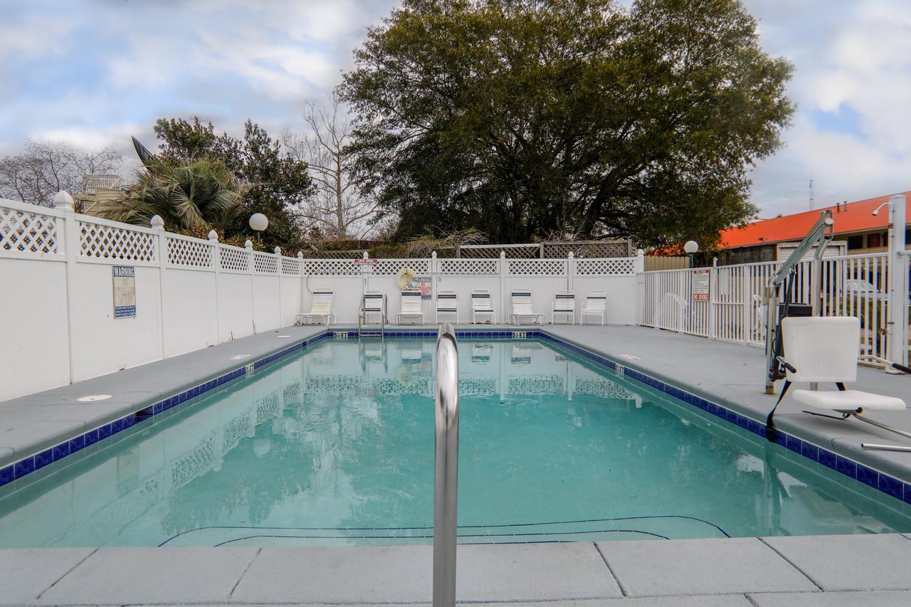 Executive Inn - Panama City Beach Upper Grand Lagoon Buitenkant foto