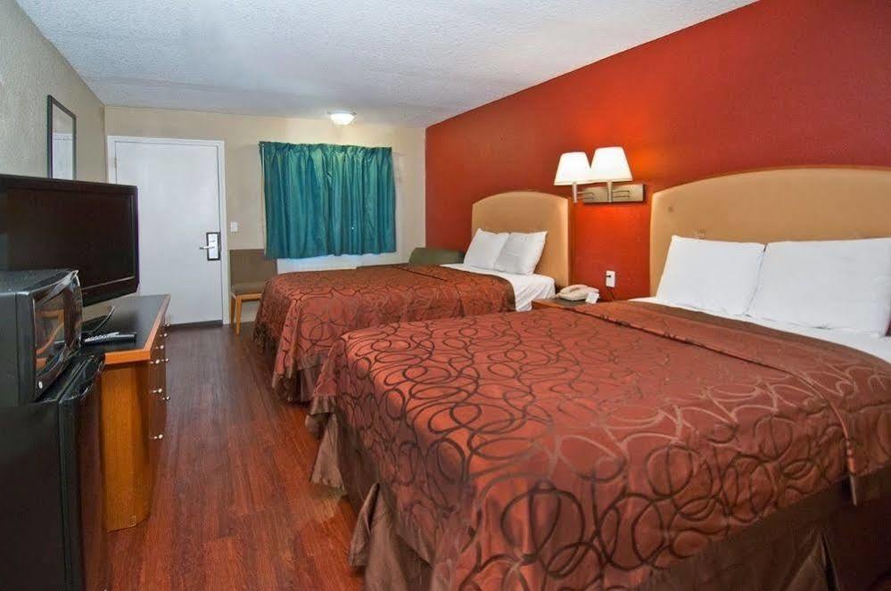 Executive Inn - Panama City Beach Upper Grand Lagoon Buitenkant foto